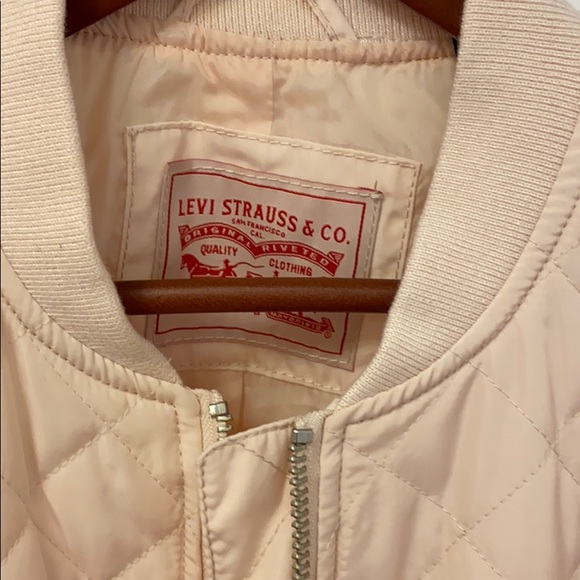 NWT Levi's Women's Diamond Quilted Bomber Jacket - Picture 3 of 6